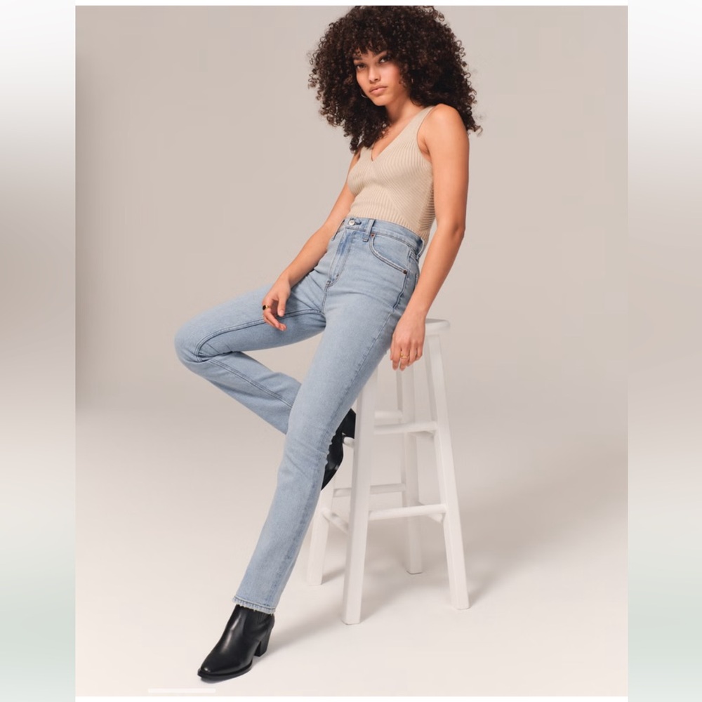 Abercrombie curve love ultra high rise 90s slim straight jeans